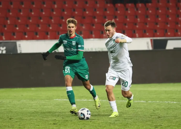 Максим Самородов