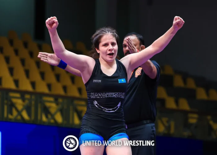 Анна Стратан