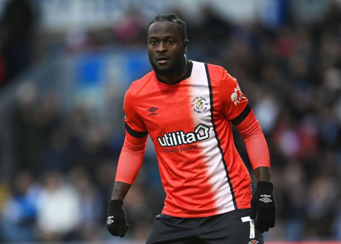 Виктор Мозес