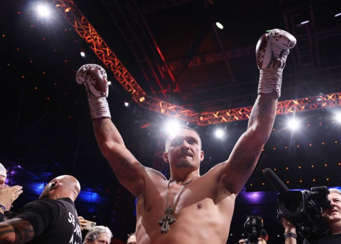 Александр Усик