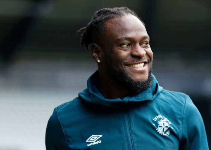 Виктор Мозес