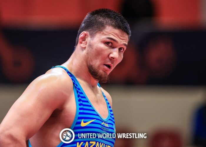 Болат Сакаев