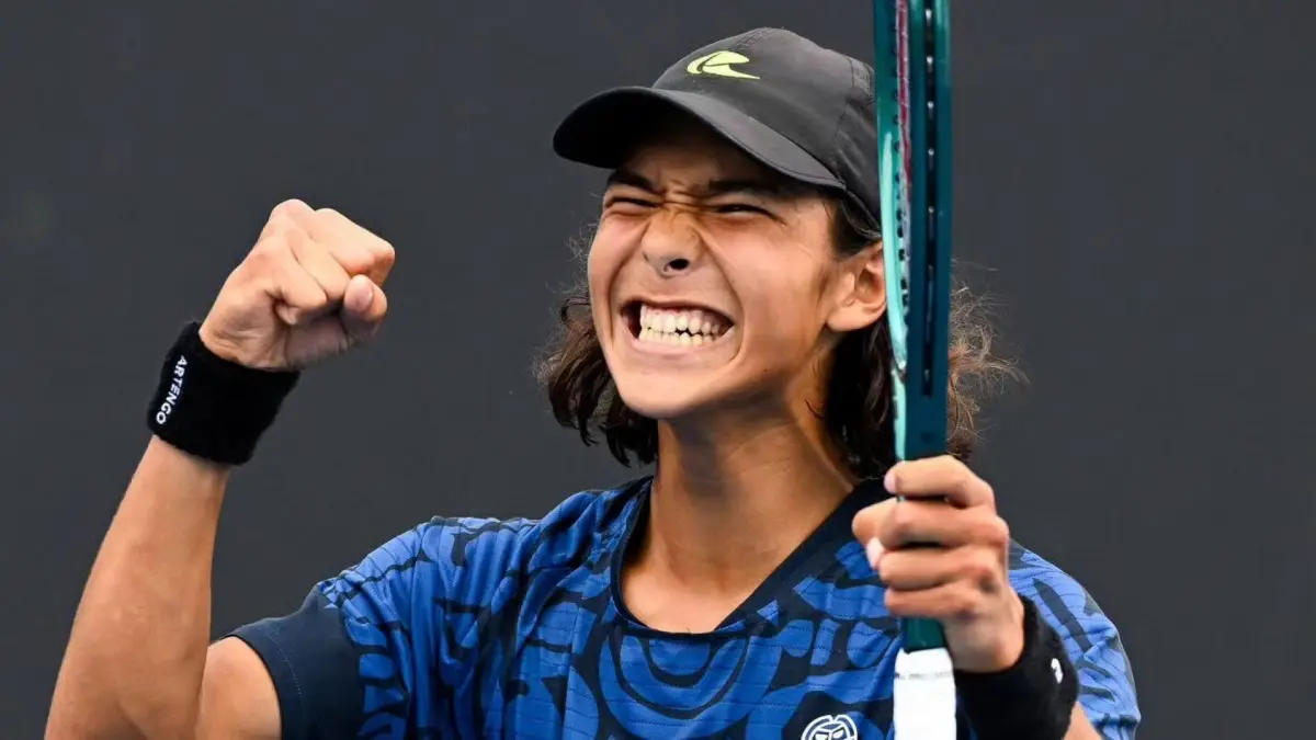 Амир Омарханов