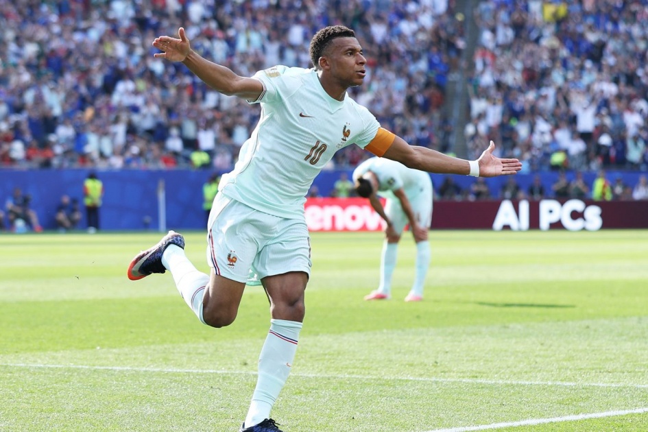 mne ne bylo zhal ego mbappe o hakimi posle matcha franciya marokko na chm 2026 17836418691719681036